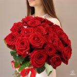 Букет из 25 роз «Ред Наоми»