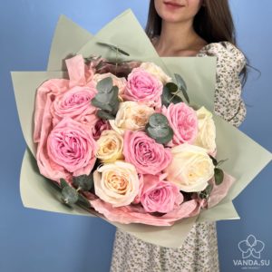 Букет из 15 роз "Пинк охара # Вайт охара"