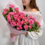 Букет из 7 кустовых роз 