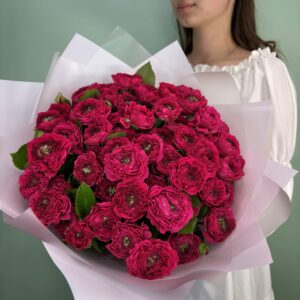 Букет из 15 кустовых роз "Ракета"